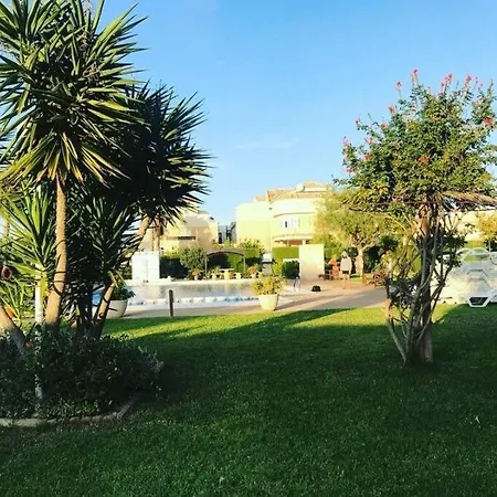 Relaxing Lakeside Apartment With Swimming Pool Torrevieja Exterior photo